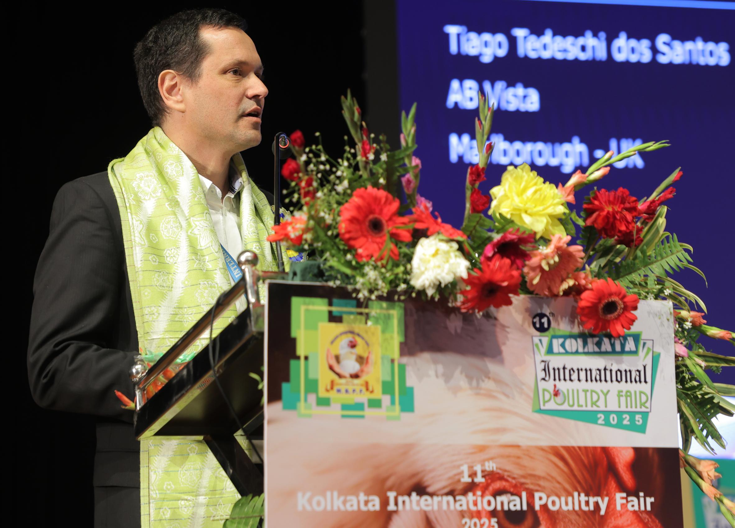 Dr. Tiago T. D. Santos